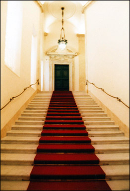Restauro - Restauri e decorazioni eseguite nello Scalone d’onore di Palazzo Chigi a Roma.
